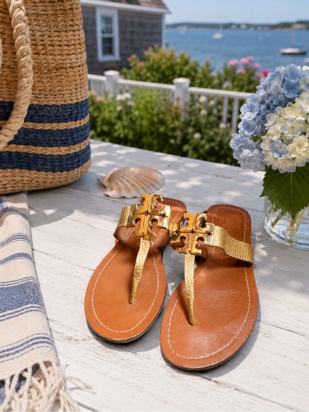 Tory Burch size 7.5 leather gold monroe sandal slipper